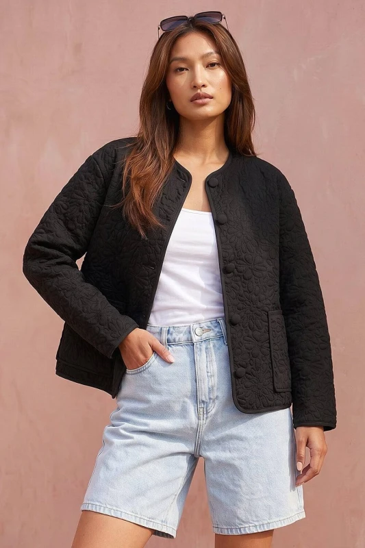 Image of Roman Womens Patterned Pocket Edge Jacket in Black Size: 10 Black Female 10