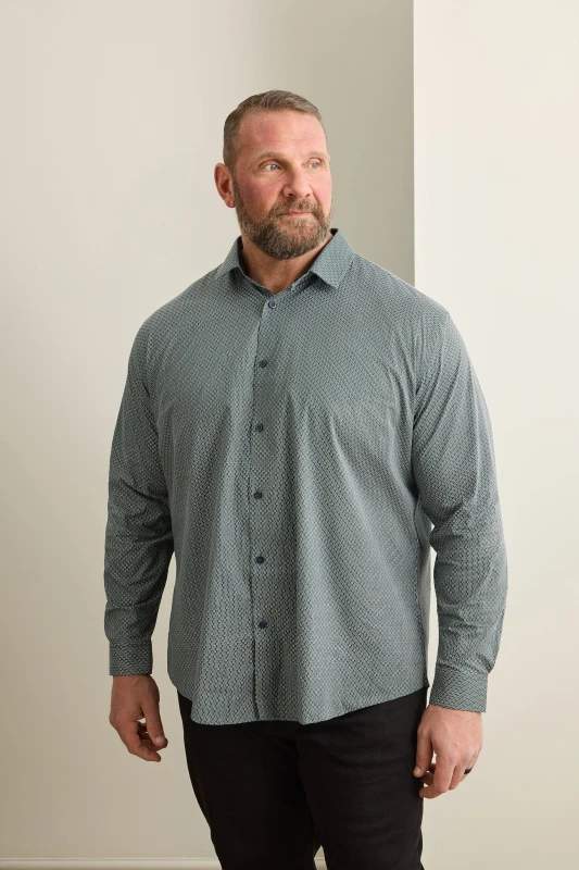 Image of BadRhino BadRhino Men Geometric Print Formal Shirt in Green Green One Size Male 5063111858675
