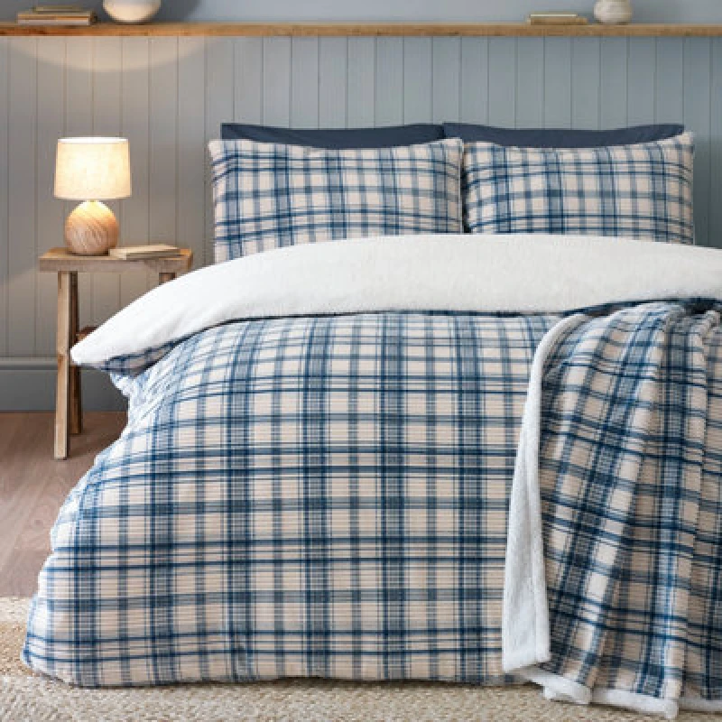 Image of Catherine Lansfield Cosy Ribbed Check Double Duvet Cover Set With Pillowcases Blue