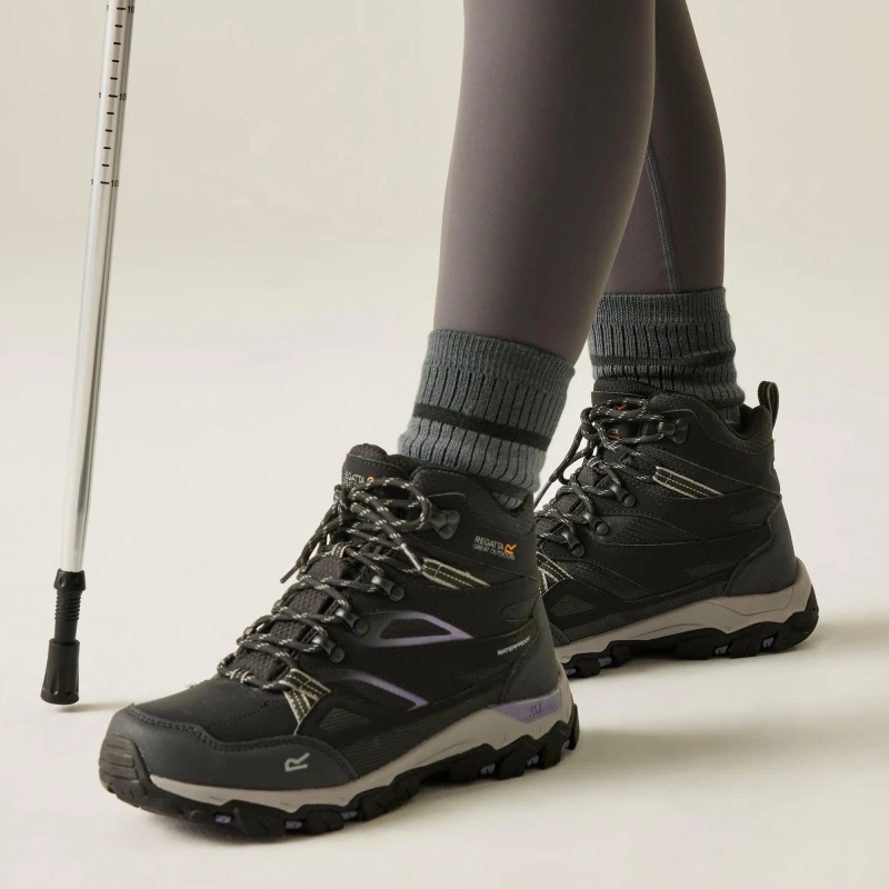 Image of Womens hiking shoes Regatta Holcombe III Noir Female 36
