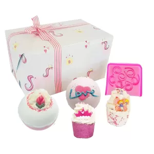 image of Bomb Cosmetics Sprinkle of Magic Bath Bombs