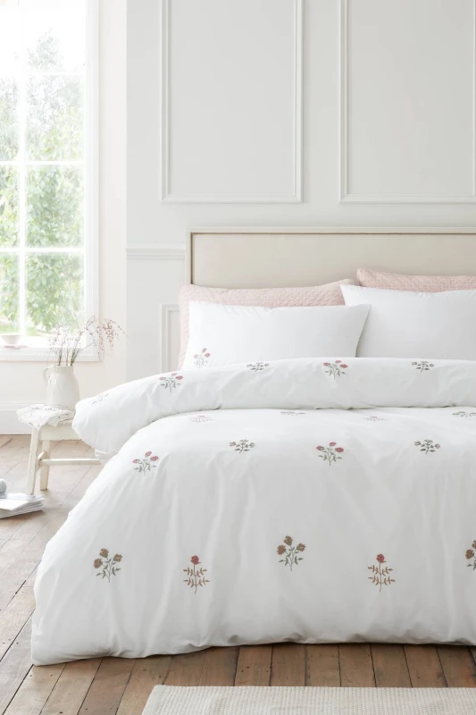 Image of Bianca Adeline Floral Embroidered 200 Thread Count Cotton Duvet Cover Set in White Size: Super King White Unisex Super King