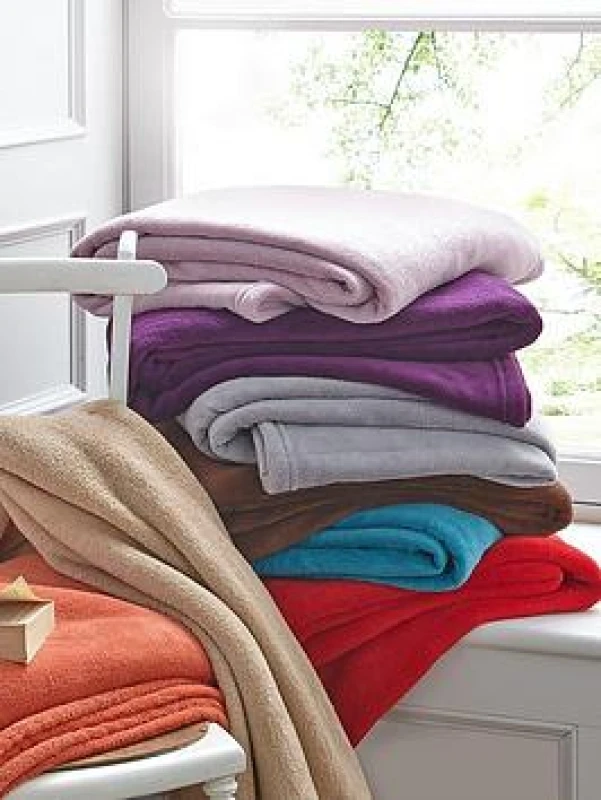 Image of Cascade Home Microfleece Throw Throws 140 x 180c Black 40408003000