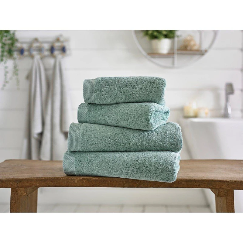 Image of The Lyndon Company The Lyndon Company Egyptian Spa 700gsm Cotton Towels in Duck Egg Blue Size: Face Towel Pair Duck Egg Blue Face Towel Pair Unisex