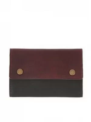 Image of Barbour Manicure Kit