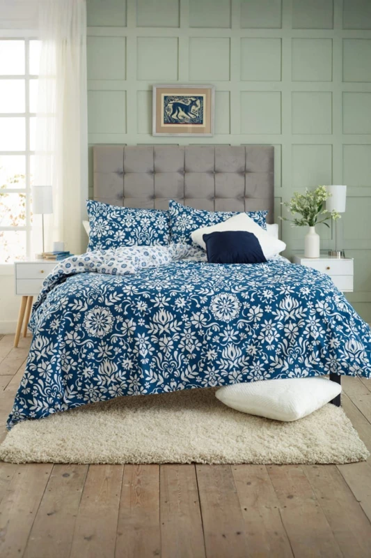 Image of Deyongs Deyongs Ornamental Tile Floral 100% Cotton Duvet Cover Set - Soft Decorative Bedding in Blue Size: Single Blue Single Unisex 5054990141736