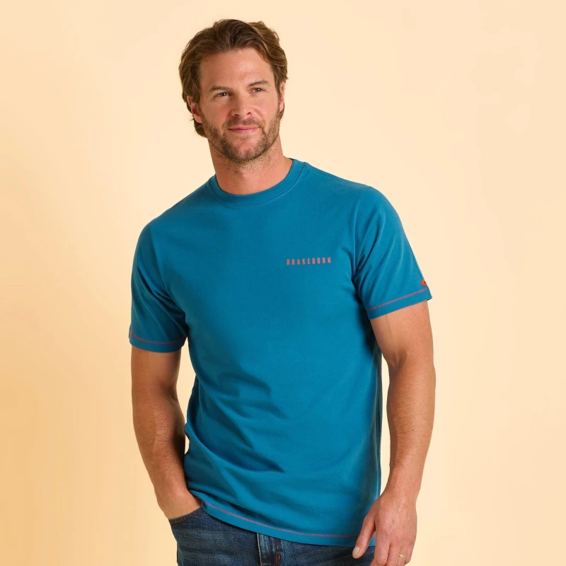Image of Brakeburn Brakeburn Men Dinton Tshirt in Blue Size: Small Blue S Male 5052414967542