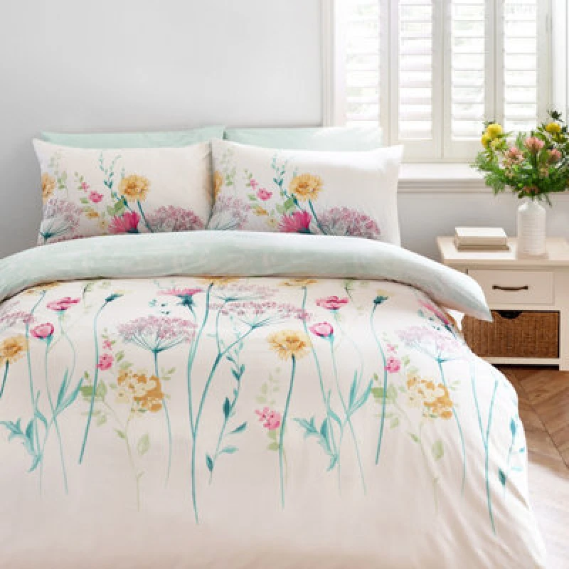 Image of Catherine Lansfield Meadowsweet Floral Reversible Super King Duvet Cover Set With Pillowcases Bright
