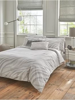 Image of Sam Faiers Maya Duvet Set - Sb