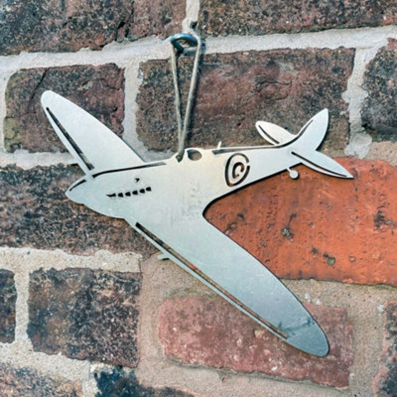 Image of Poppy Forge Hanging Spitfire Garden Art - Bare Metal/ready To Rust - W23 X H18 Cm