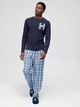 Image of Tommy Hilfiger Lounge & Slippers Gift Set - Blue, Desert Sky, Size XL, Men