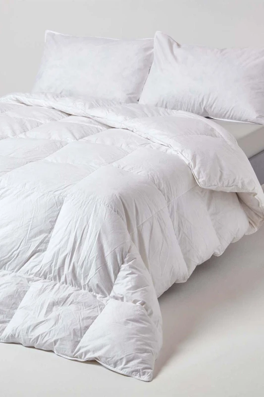 Image of Homescapes Duck Feather And Down 13.5 Tog King Size Winter Duvet