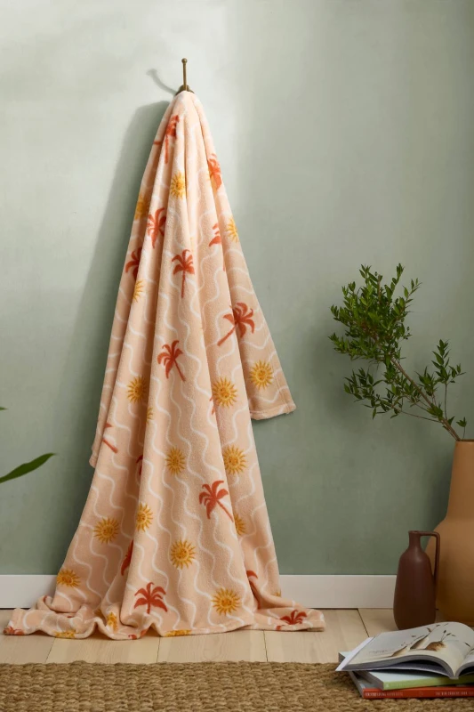 Image of Fusion Soleil Super Soft Fleece Texture 120cm x 150cm Throw Coral Camel