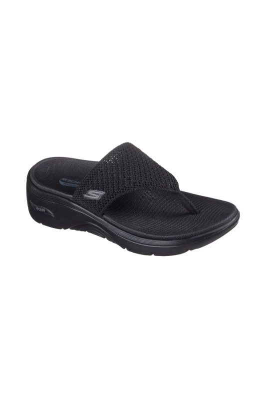 Image of Skechers Womens Go Walk Arch Fit 2.0 Sandal in Black Size: 5 Black Female 5