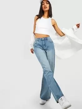 Image of Boohoo Mid Waist Vintage Wash Jeans - Blue Size 14, Women