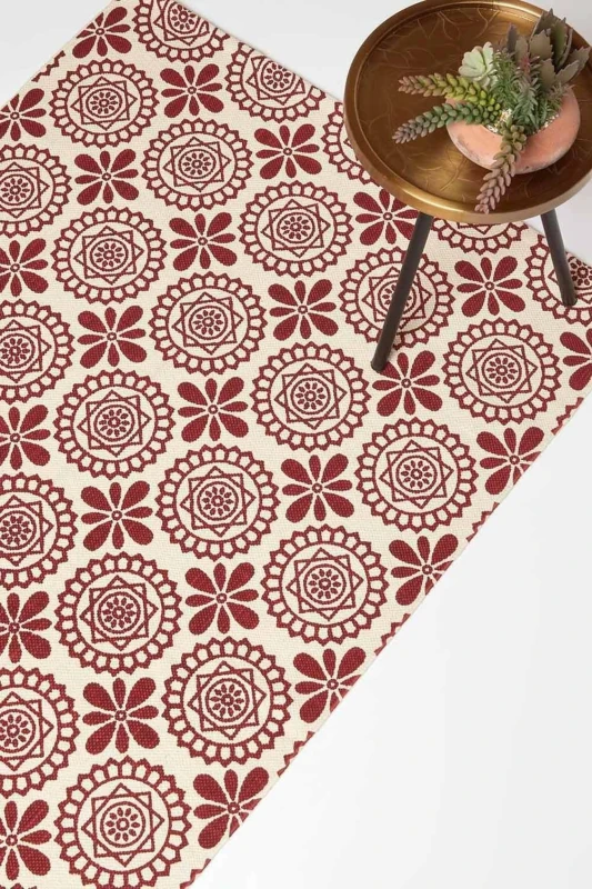 Image of HOMESCAPES Homescapes - Cassia Red Cotton Geometric Rug 120 x 170cm RU1403C