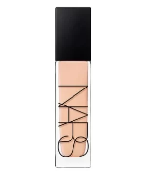 NARS Natural Radiant Longwear Foundation Oslo