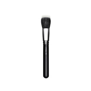 Image of MAC 109S Small Contour 187S Duo Fibre Face