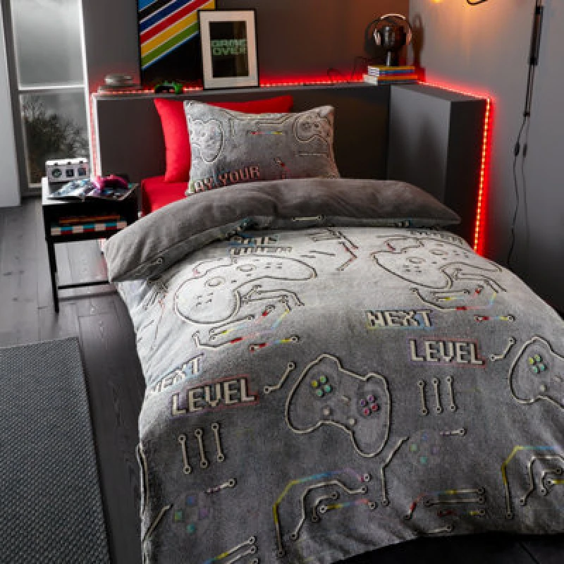 Image of Catherine Lansfield Game Over Glow In The Dark Fleece Duvet Cover Set With Pillowcases Black