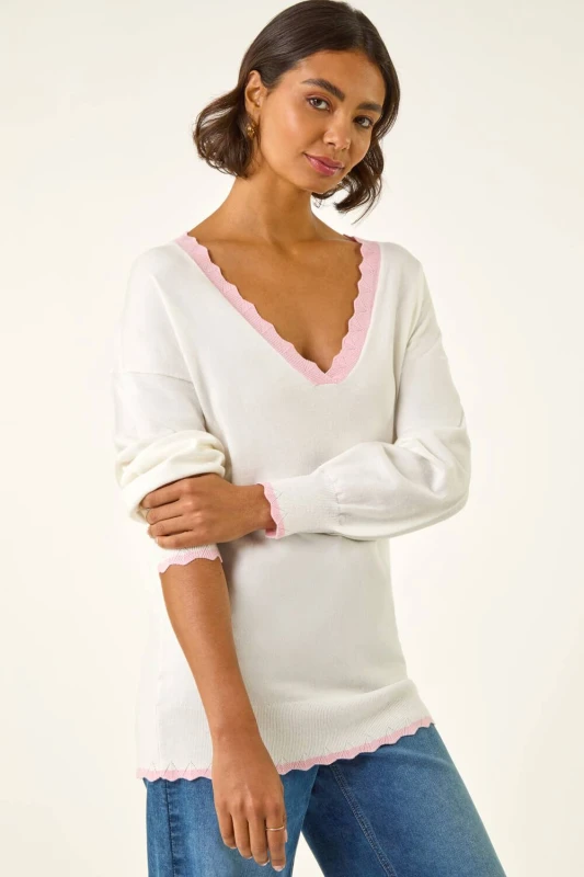 Image of Roman Womens V-Neck Scalloped Boyfriend Jumper in Ivory Size: 14 Ivory Female 14
