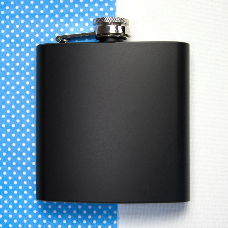 Image of Treat Republic Stainless Steel Hip Flask Black
