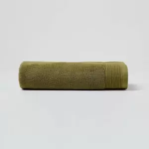 Image of HOMESCAPES Moss Green 100% Combed Egyptian Cotton Bath Towel 700 GSM - Dark Green