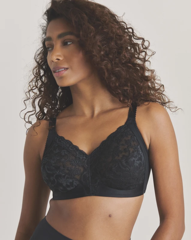 Image of Triumph Triumph Delicate Doreen NonWired Bra Blk Black - Triumph - Size: 48E Black Female 48E CN73772