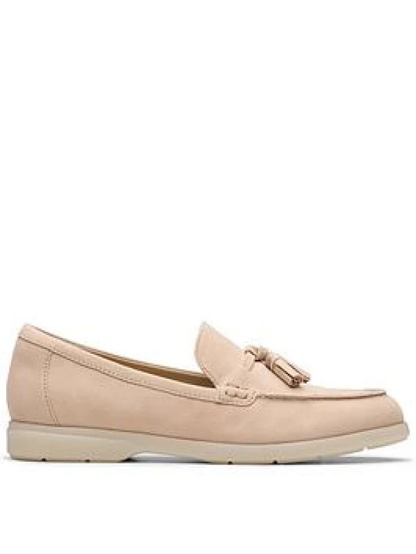 Image of Clarks NARINI EDGE womens Loafers / Casual Shoes in Beige