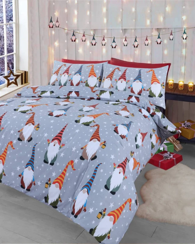 Image of Velosso Singing Gonks Cotton Rich Printed Duvet Cover & Pillowcase Set in Red Size: Double Red Unisex Double