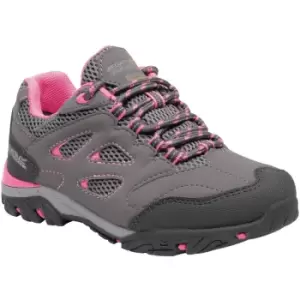 image of Regatta Boys & Girls Holcombe Low Isotex Waterproof Walking Shoes UK Size 5 (EU 38)