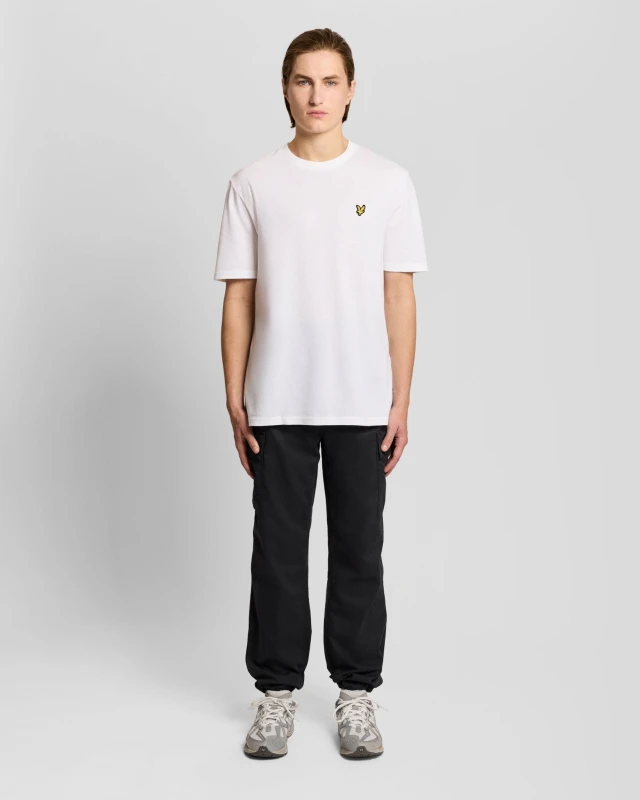 Image of Lyle & Scott Mens Cuffed Cargo Trousers in Black