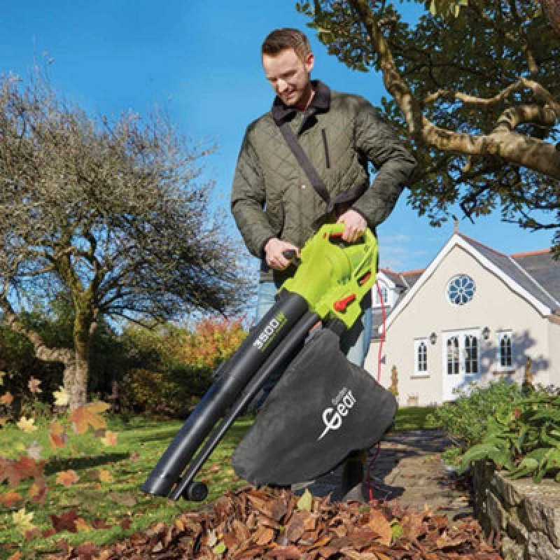 Image of Garden Gear Leaf Blower Vacuum & Shredder Mulcher, Electric 3 In 1, Variable Speed With Large 45L Capacity Collection Bag, 10M Cable, 3500W