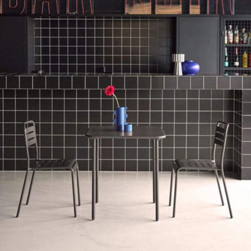 Image of Sweeek - 2-Seater Square Steel Garden Table Set With 2 Chairs Anthracite 70X70X72.5cm - Amelia