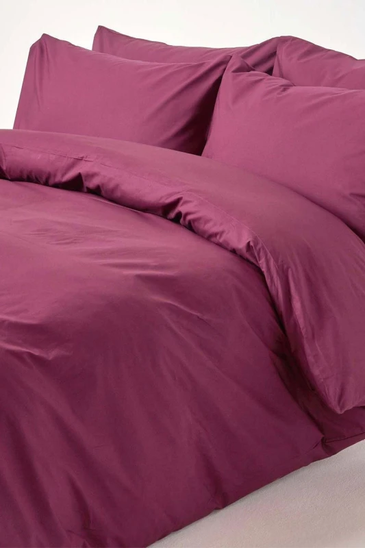 Image of Homescapes Egyptian Cotton Duvet Cover with Pillowcase, 200 TC in Plum Size: King Plum Unisex King