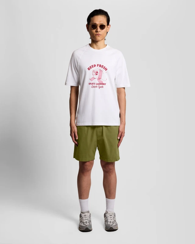 Image of Lyle & Scott Mens Cotton Twill Shorts in Green