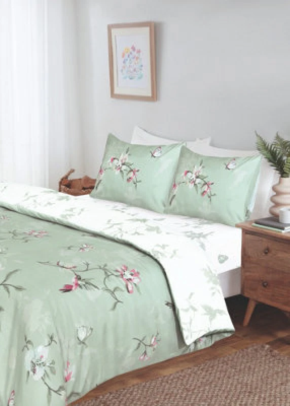 Image of Rapport Home Hummingbird Microfibre Complete Duvet Set With Fitted Sheet