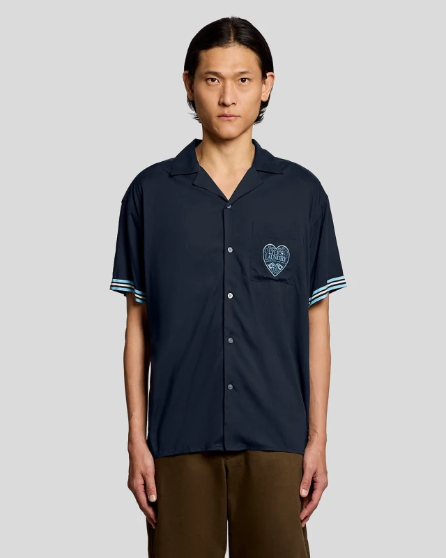 Image of Lyle & Scott Mens Short Sleeve Laundry Logo Shirt in Blue