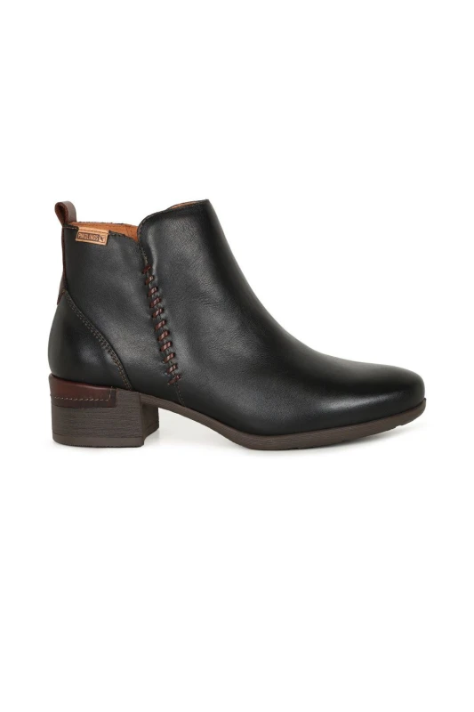 Image of Pikolinos Womens 'Murtha' Ankle Boots in Black Size: 5 Black Female 5