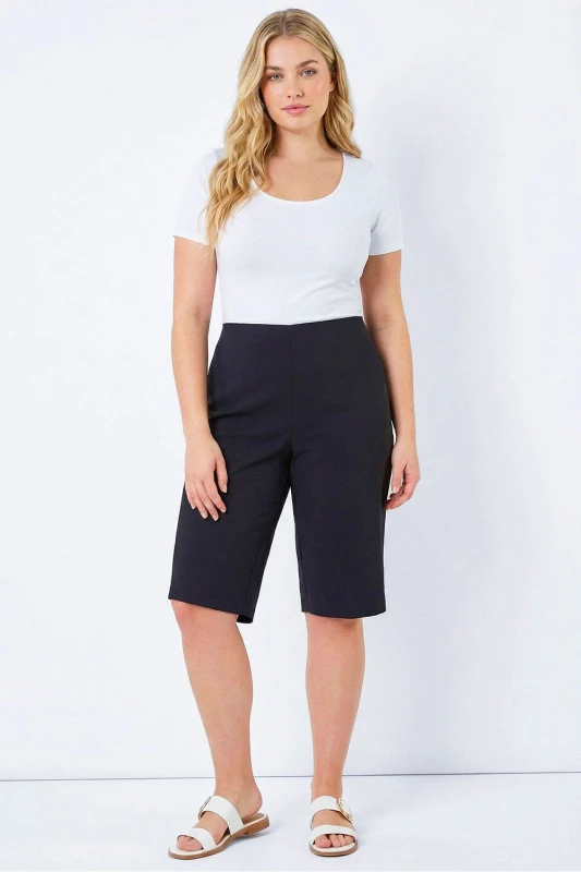 Image of Roman Womens Curve Knee Length Elastic Waist Stretch Shorts in Black Size: 22-24 Black Female 22-24