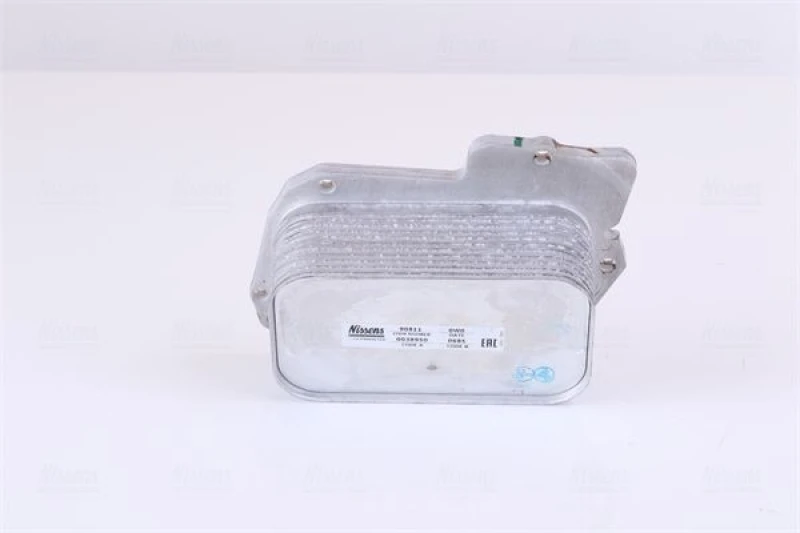 Image of NISSENS 90811 Oil Cooler without gaskets/seals, without filter Aluminium Oil Cooler,engine oil (469)