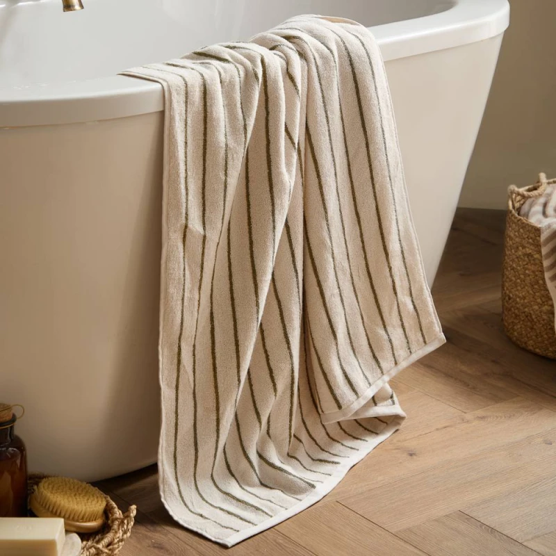 Image of Yard Hebden Narrow Striped 100% Cotton Bathroom Towel in Pale Green Pale Green Unisex