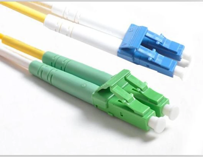 Image of Microconnect FIB447002 InfiniBand/fibre optic cable 2m LC Yellow