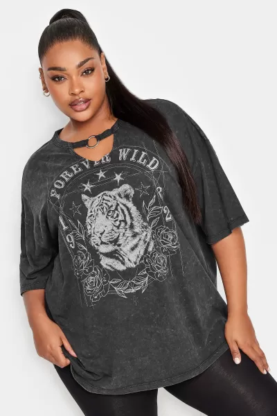 Image of Yours Printed Slogan Ring Detail T-Shirt Black