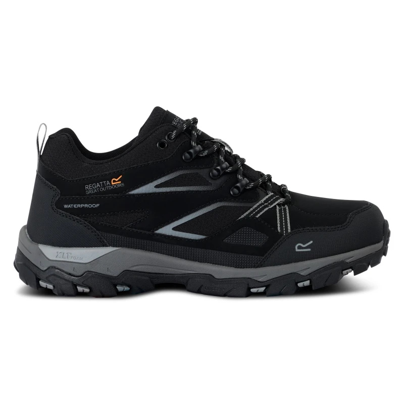 Image of Regatta Regatta Men Holcombe 3 Low Shoe in Jet Black Size: 6.5 Jet Black 6.5 Male 5063516025061