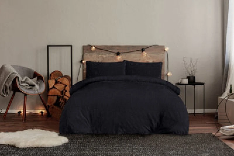 Image of Smart Living Smart Living Luxury Super Soft & Reversible Waffle Teddy Fleece Duvet Set in Black Size: King Black King Unisex 0657039316291