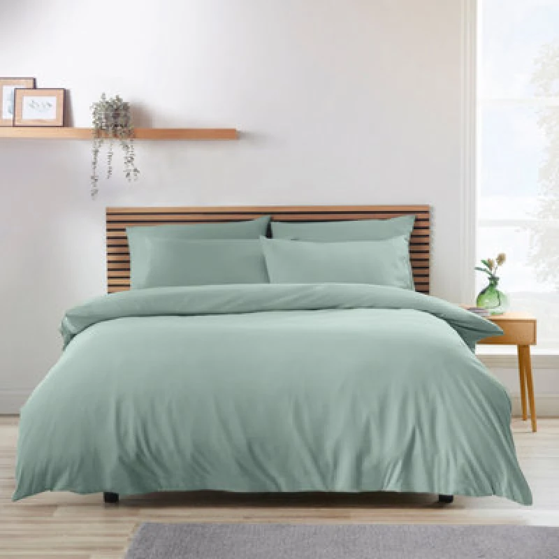 Image of Catherine Lansfield 'So Soft Easy Iron' Duvet Cover Set Green