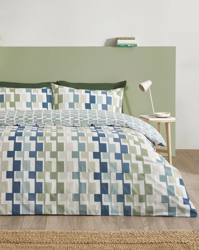 Image of Catherine Lansfield Catherine Lansfield Bryson Geo Duvet Set Blue - Catherine Lansfield - Size: KING Blue KING GZ27303