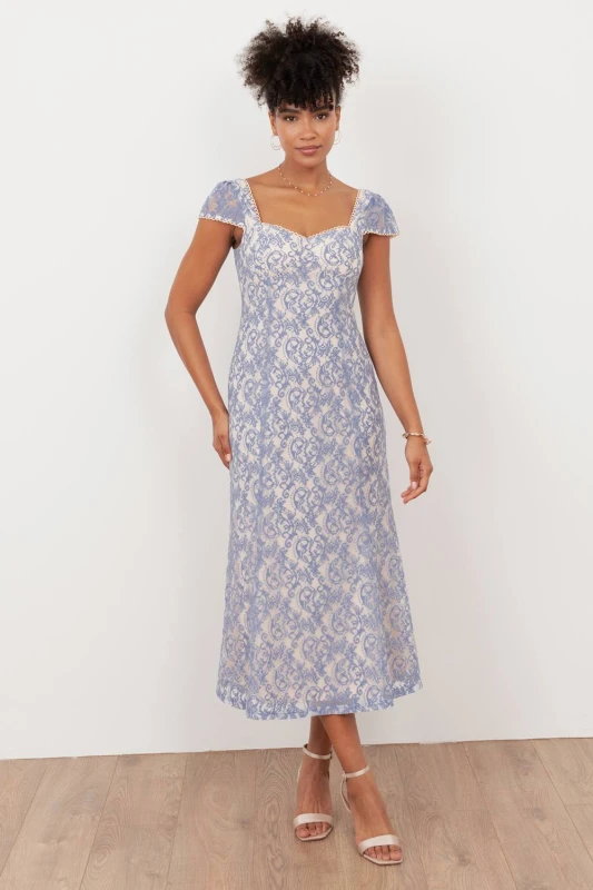 Image of Maya Deluxe Maya Light Blue Sweetheart Neck Lace Midaxi Dress Light Blue female 16 (XL)