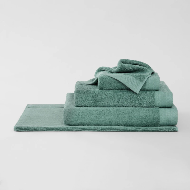 Image of Sheridan Belford Cotton Towels - Green Green Face Cloths (2)