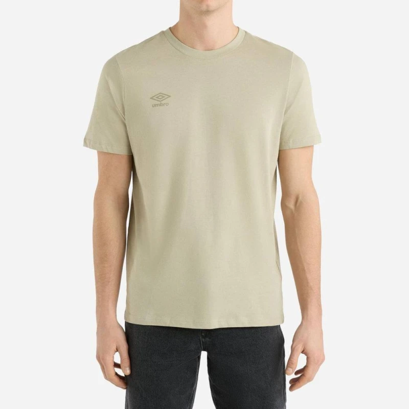 Image of Umbro Umbro Men Stadium T-Shirt in Khaki Size: large Khaki L Male 5063918397544